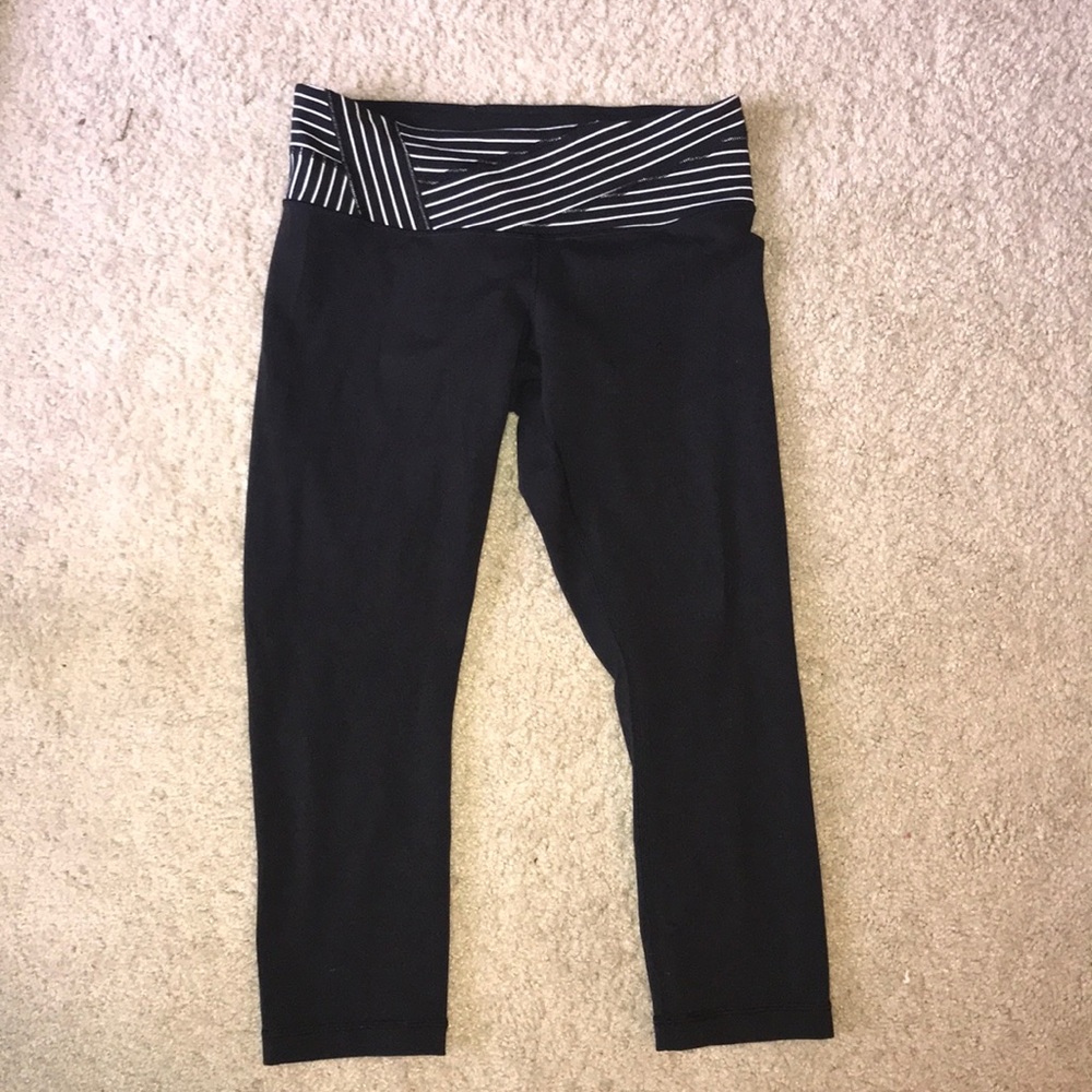 Lululemon Wunder Under Reversible Crop - 8